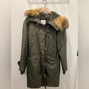 S13 Army green coat with fur hood